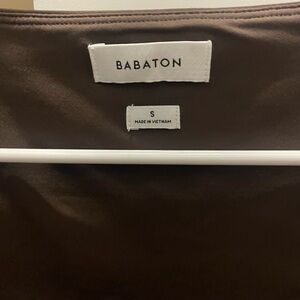 Aritizia Babaton Long Sleeve Squareneck crop shirt